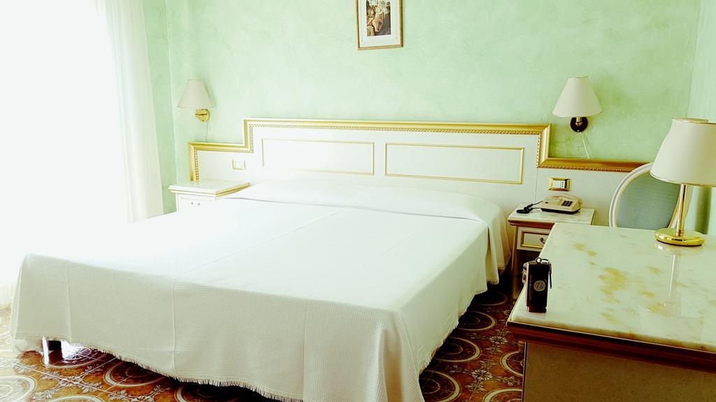 Hotel Terme Villa Piave Abano Terme Exteriör bild